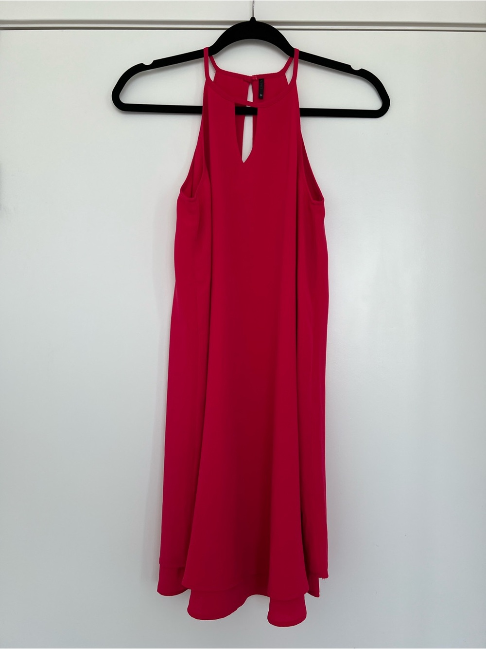 Women’s Sleeveless Halter Keyhole Mini Dress in Fuchsia